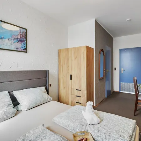 Family And Friends Hotel 5*