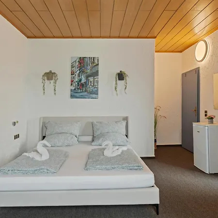 Family And Friends 5* Haßloch