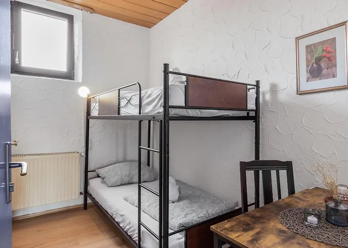 מלון Family And Friends 5*