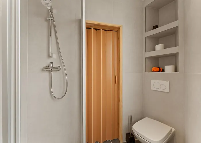 מלון Family And Friends 5*