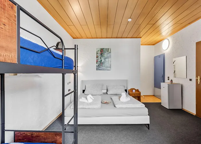 Family And Friends 5* Haßloch